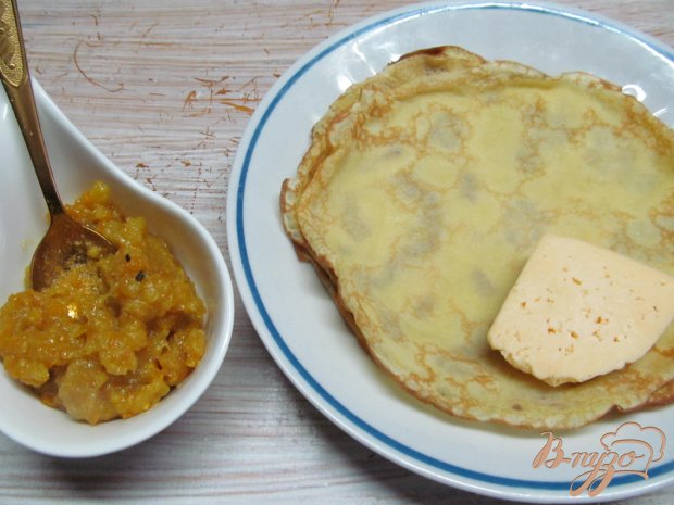 Блинчики с соленым сыром и вареньем Блинчики с соленым сыром и вареньем
