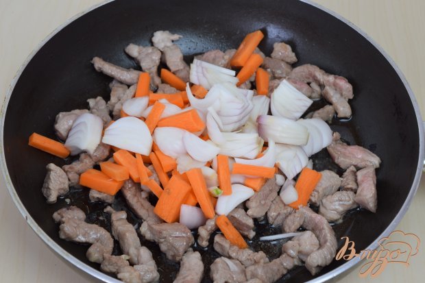 Мясо с томатно- сливочной подливой Мясо с томатно- сливочной подливой