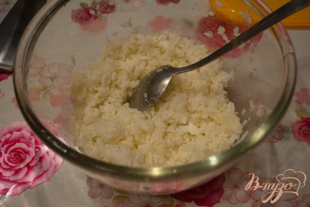 Пирог из слоеного теста с рисом и тушенкой Пирог из слоеного теста с рисом и тушенкой