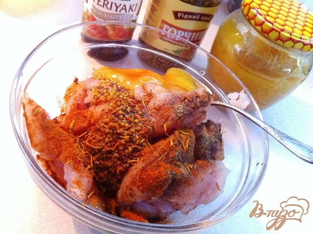 Курица по китайски с овощами и рисовой лапшой Курица по китайски с овощами и рисовой лапшой