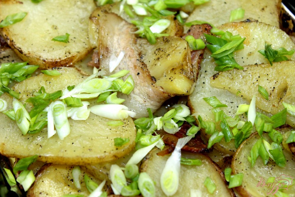 Ароматный картофель по - сельски запеченный с беконом Ароматный картофель по - сельски запеченный с беконом