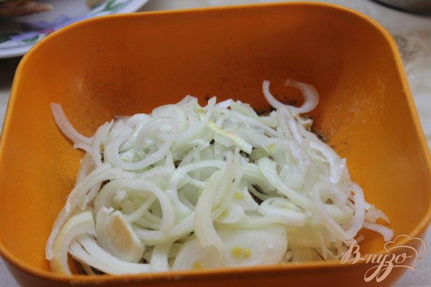 Запеченный маринованный цыпленок с картофелем Запеченный маринованный цыпленок с картофелем