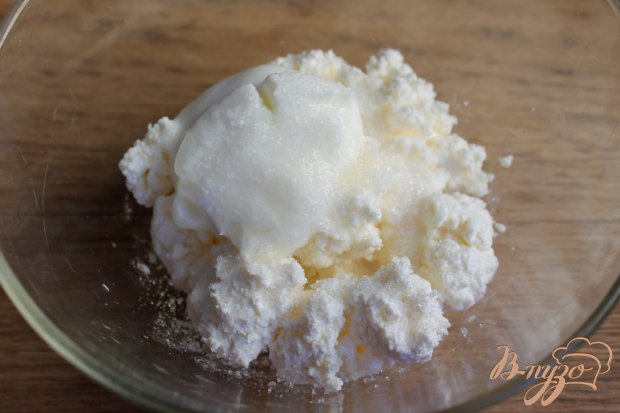 Творожный десерт с хурмой и семечками Творожный десерт с хурмой и семечками