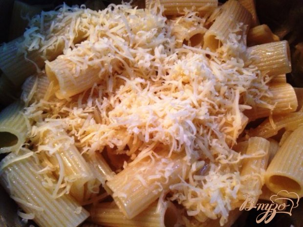 Итальянский макаронный пирог "Rigatoni Pie" Итальянский макаронный пирог "Rigatoni Pie"