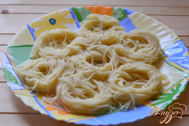 Макаронные гнезда с мясными шариками Макаронные гнезда с мясными шариками