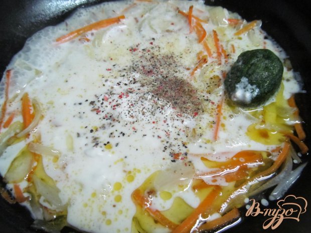 Теплый картофельный салат с соленым огурцом Теплый картофельный салат с соленым огурцом