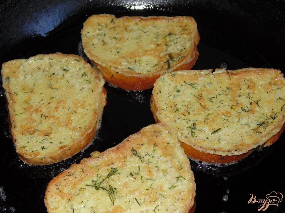 Яичные гренки с укропом Яичные гренки с укропом