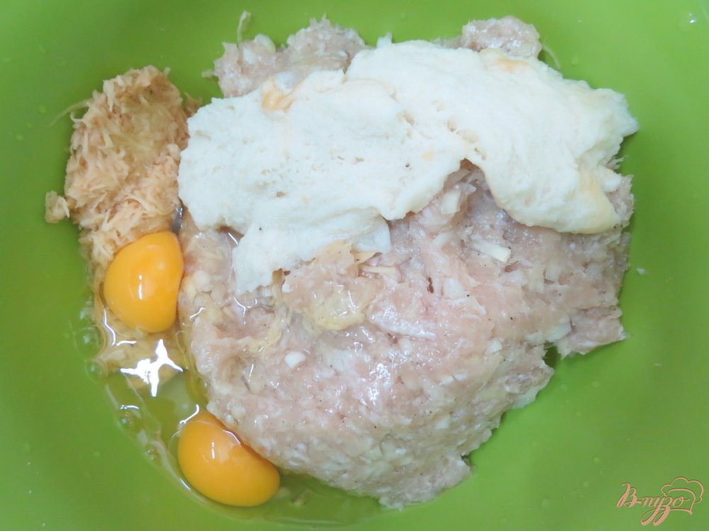 Хлебец с яйцами Хлебец с яйцами