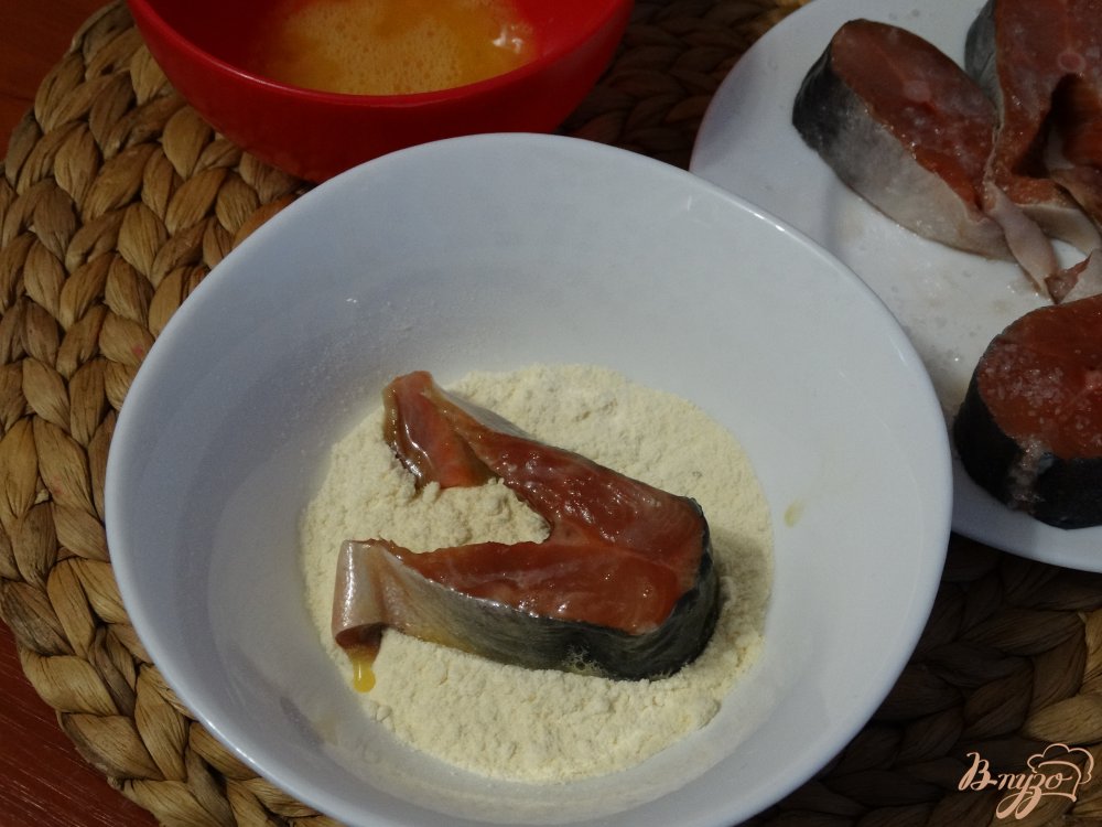 Горбуша в панировке из кукурузной муки Горбуша в панировке из кукурузной муки
