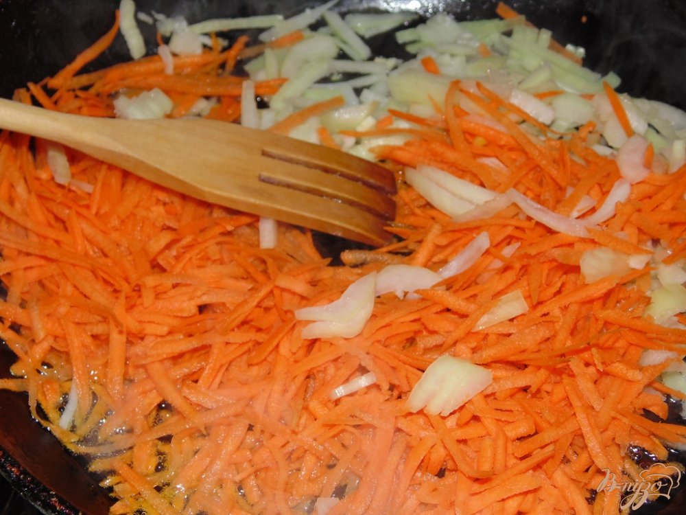 Желтый рис с консервированной кукурузой Желтый рис с консервированной кукурузой