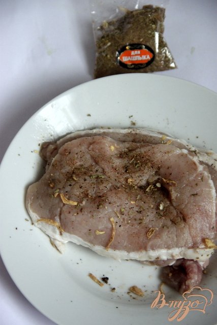 Мясные отбивные в томатном соусе Мясные отбивные в томатном соусе