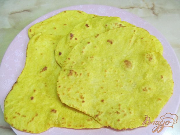 Мясо на лепешке с жаренным картофелем Мясо на лепешке с жаренным картофелем