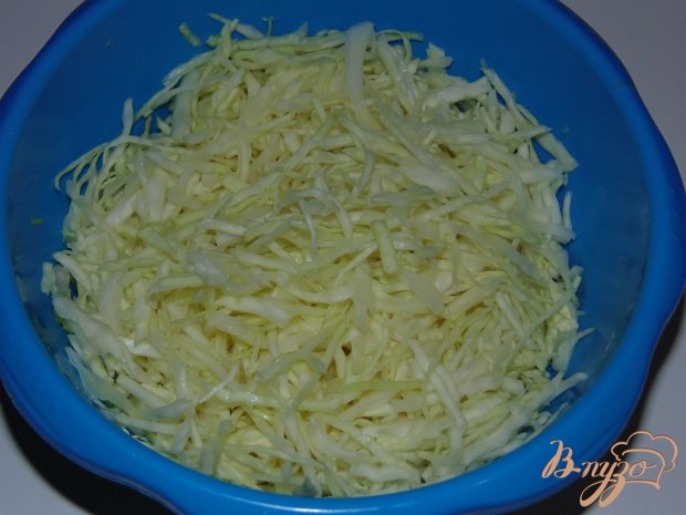 Капустный салат с дайконом и корнем сельдерея Капустный салат с дайконом и корнем сельдерея