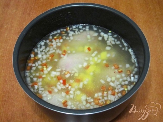Суп с курицей и клецками в мультиварке Суп с курицей и клецками в мультиварке