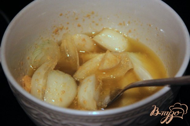 Курица, запеченная с копчеными колбасками Курица, запеченная с копчеными колбасками