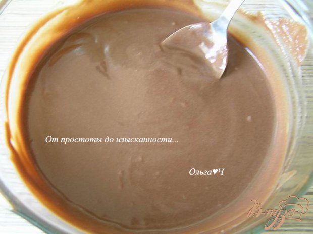 Шоколадный торт с корицей и черной смородиной Шоколадный торт с корицей и черной смородиной