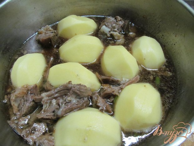 Картофель с грибами с мясом под соевым соусом Картофель с грибами с мясом под соевым соусом