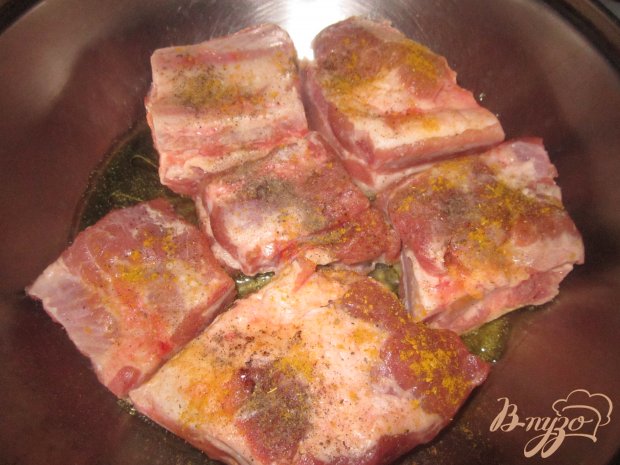 Свиные ребра запеченные с овощами и фасолью Свиные ребра запеченные с овощами и фасолью