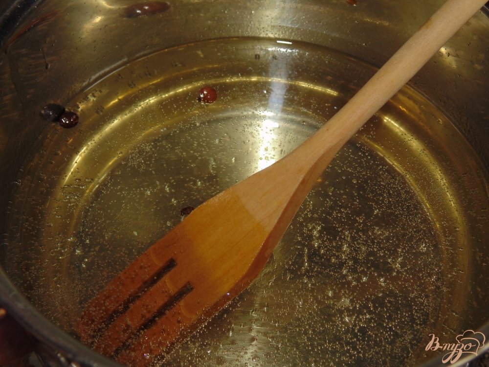 Маринованная белокочанная капуста с морковью Маринованная белокочанная капуста с морковью