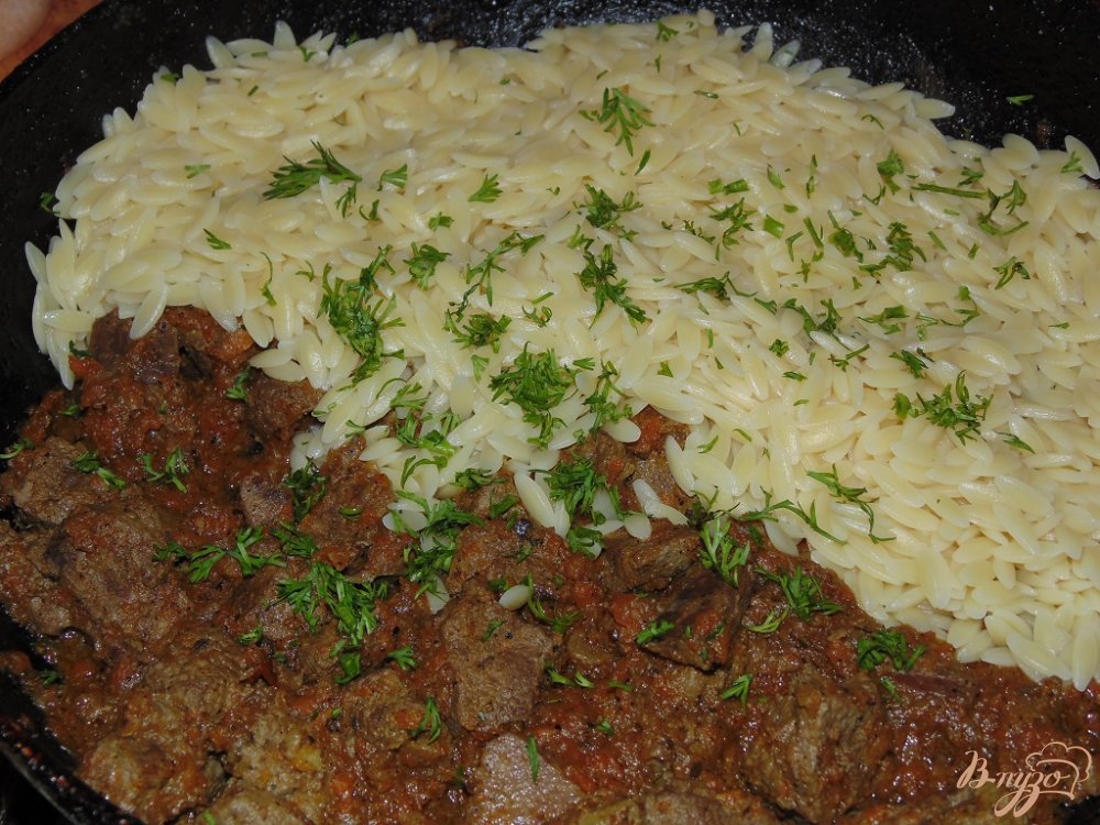 Паста орзо с говяжьей печенью и овощами Паста орзо с говяжьей печенью и овощами