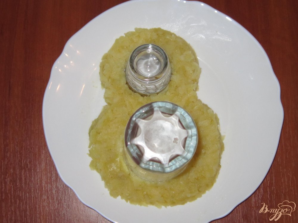 Салат с огурцом и маринованными вешенками Салат с огурцом и маринованными вешенками