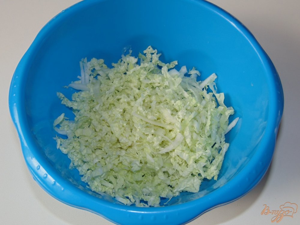 Салат из пекинской капусты с куриными желудочками Салат из пекинской капусты с куриными желудочками