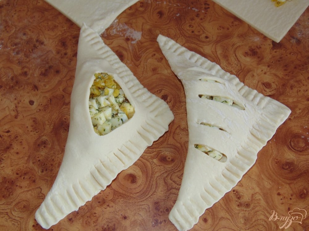 Слойки с яичной начинкой Слойки с яичной начинкой