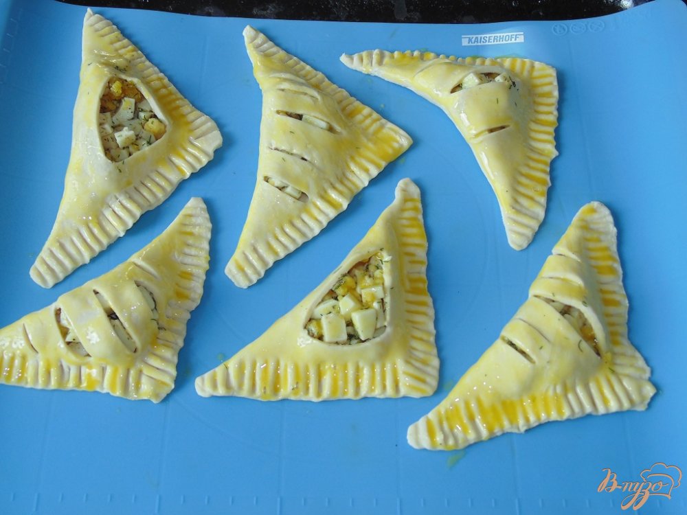 Слойки с яичной начинкой Слойки с яичной начинкой