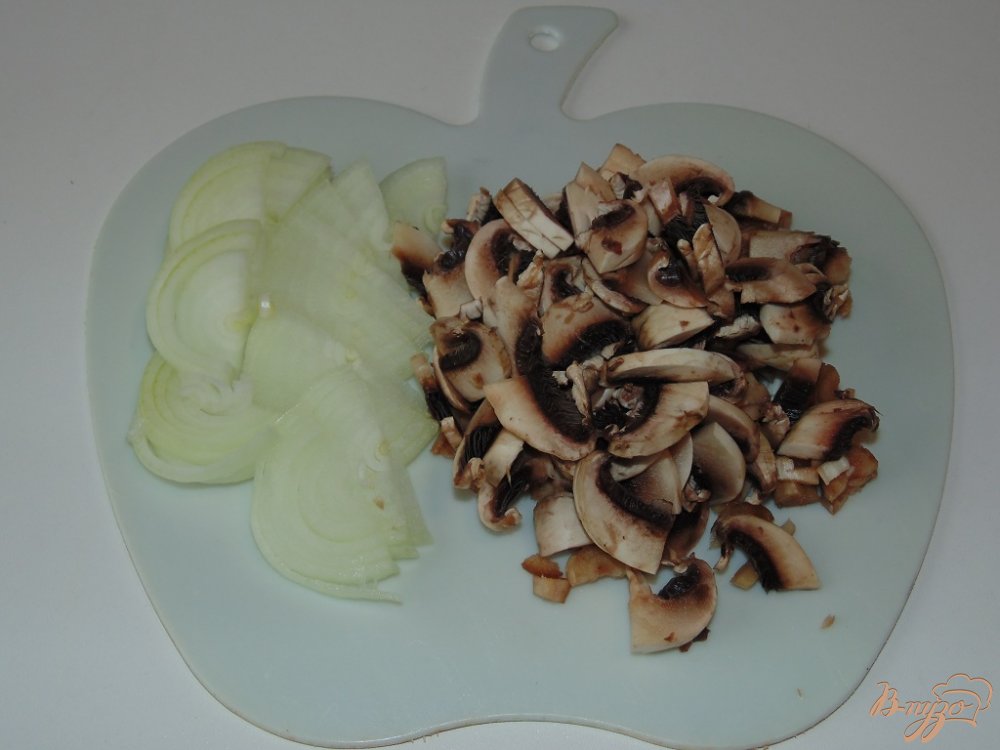 Жареный картофель с шампиньонами и луком Жареный картофель с шампиньонами и луком