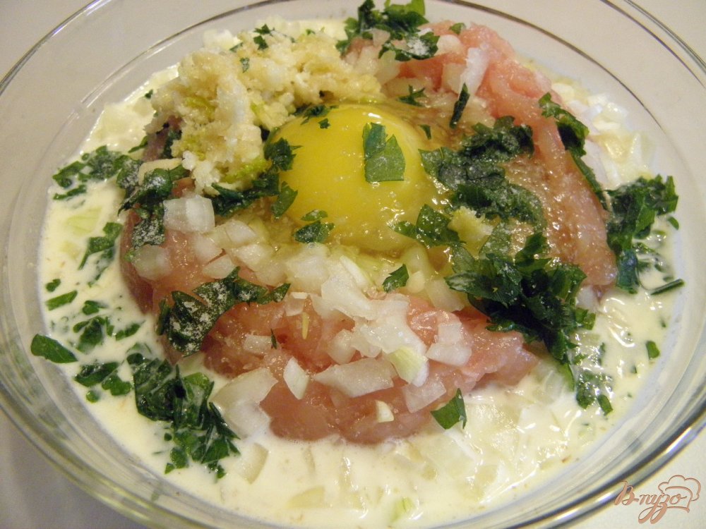 Нежные котлетки из курицы и овсяных хлопьев с молоком Нежные котлетки из курицы и овсяных хлопьев с молоком