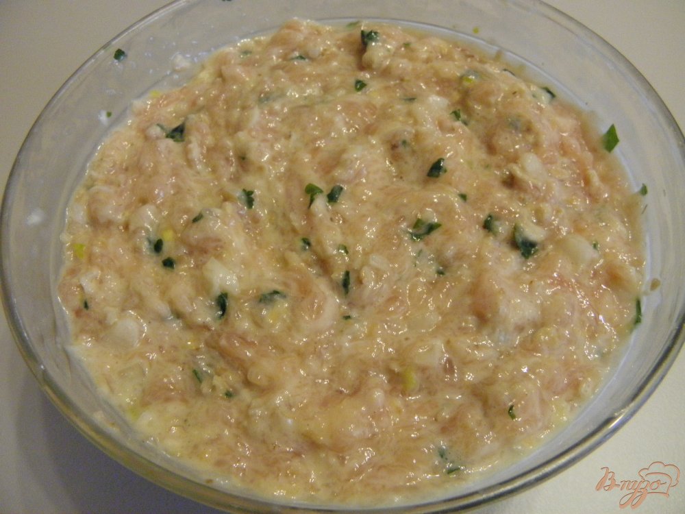 Нежные котлетки из курицы и овсяных хлопьев с молоком Нежные котлетки из курицы и овсяных хлопьев с молоком