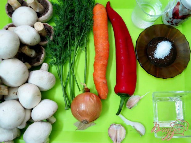 Грибы маринованные с перцем, луком и укропом Грибы маринованные с перцем, луком и укропом