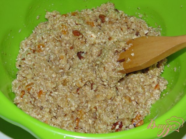 Овсяное печенье с курагой и грецким орехом Овсяное печенье с курагой и грецким орехом