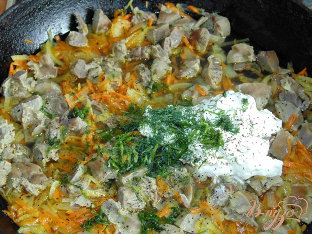 Паста пенне с куриными желудочками в сметане Паста пенне с куриными желудочками в сметане