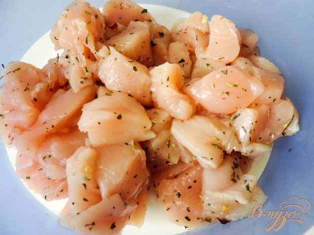 Картофельная запеканка с курицей под сметанным соусом Картофельная запеканка с курицей под сметанным соусом