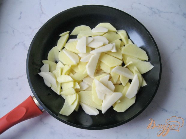Жареный картофель с морковью Жареный картофель с морковью