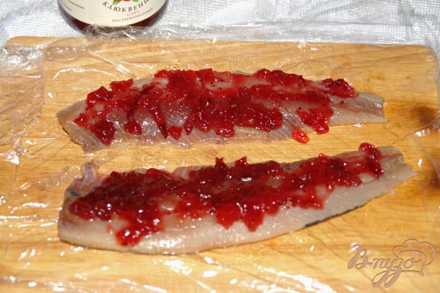 Рольмопсы с клюквенным соусом Рольмопсы с клюквенным соусом