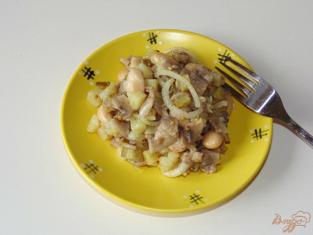 Картофельный салат с фасолью, шампиньонами и французской горчицей Картофельный салат с фасолью, шампиньонами и французской горчицей