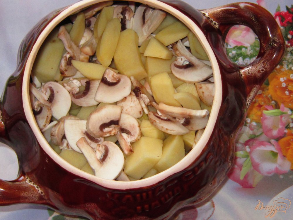 Картофель с грибами в горшочке Картофель с грибами в горшочке