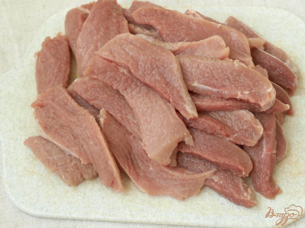 Говядина тушёная с овощами Говядина тушёная с овощами