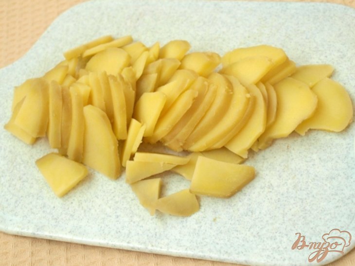 Салат из картофеля и редиса с медово-горчичной заправкой Салат из картофеля и редиса с медово-горчичной заправкой