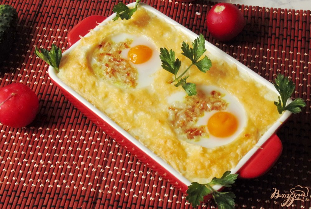 Картофельная запеканка с яичницей Картофельная запеканка с яичницей
