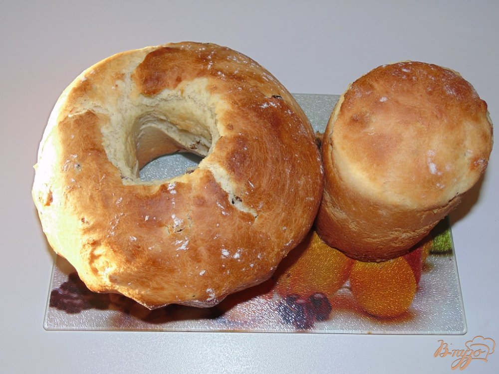 Кулич пасхальный с изюмом Кулич пасхальный с изюмом