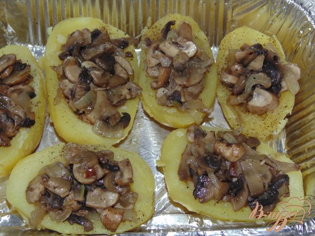 Картофель фаршированный шампиньонами Картофель фаршированный шампиньонами