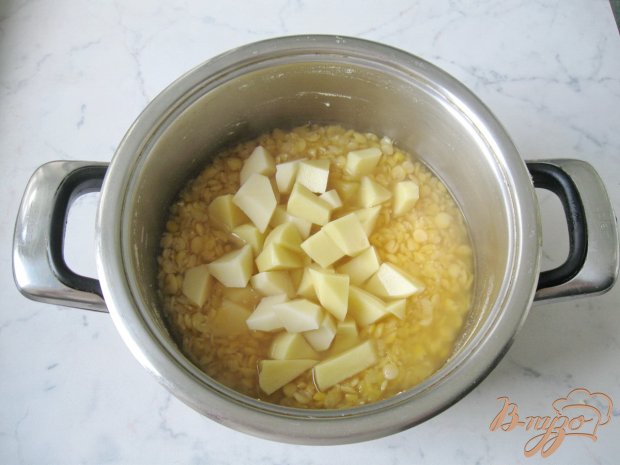 Гороховый суп с крутонами Гороховый суп с крутонами