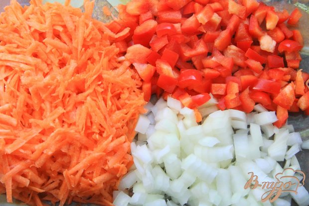 Мясные рулетики из свинины с начинкой из овощей Мясные рулетики из свинины с начинкой из овощей