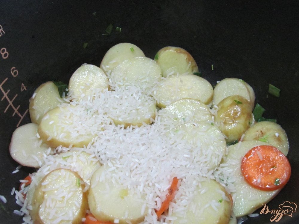 Рисовая каша с овощами и фрикадельками в мультиварке Рисовая каша с овощами и фрикадельками в мультиварке