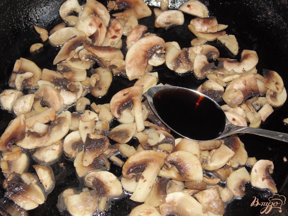 Салат с шампиньонами и шпинатом Салат с шампиньонами и шпинатом