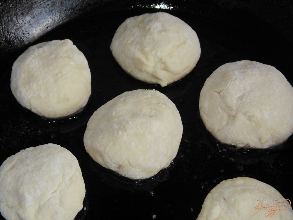 Сырники со свежей клубникой Сырники со свежей клубникой