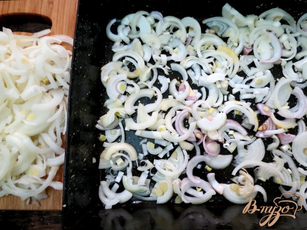 Караси шпигованные чесноком. Караси шпигованные чесноком.